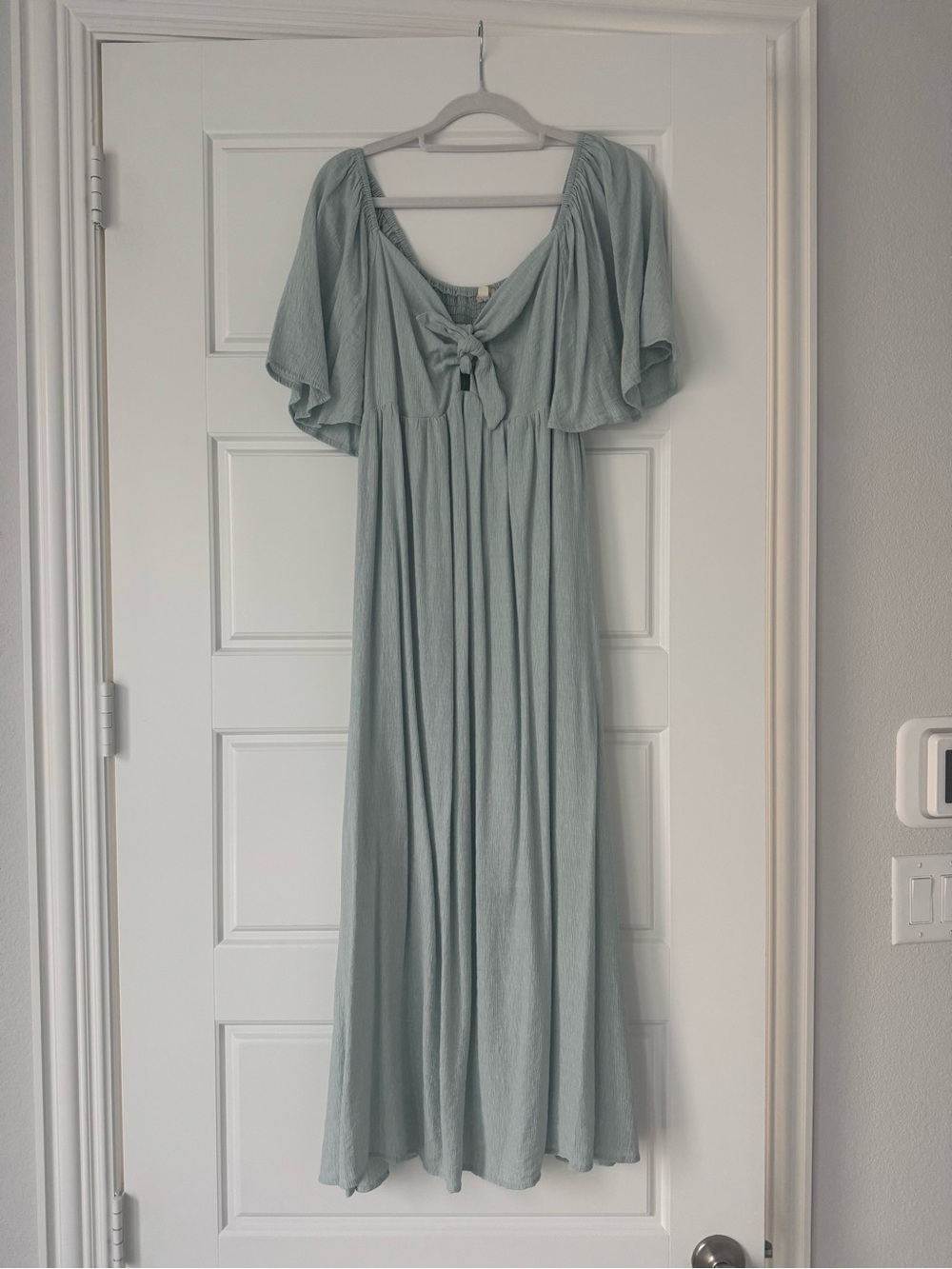 Pinkblush Light Mint Tie-Front Flutter Sleeve Maternity Midi Dress - Picture 2 of 2